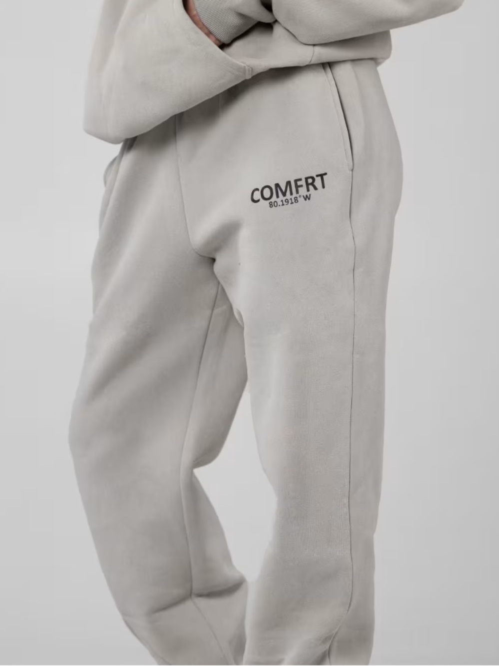 COMFRT Coordinate Sweatpants in Stone Size S